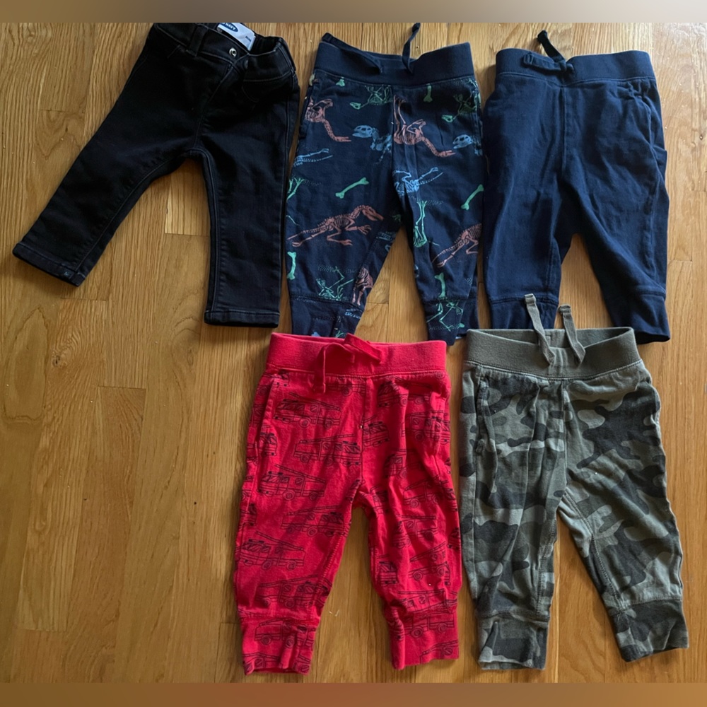Gap baby boy bundle of pants size 12-18 months, jogger, jean